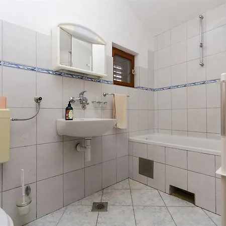 Kata Apartment